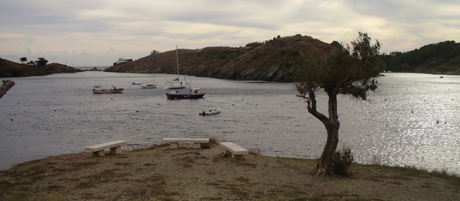 Tot caminant cap a la Cala Caials (Cadaqués) panoramio